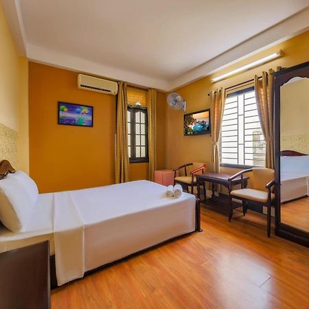 Ponys Hotel Нячанг Экстерьер фото