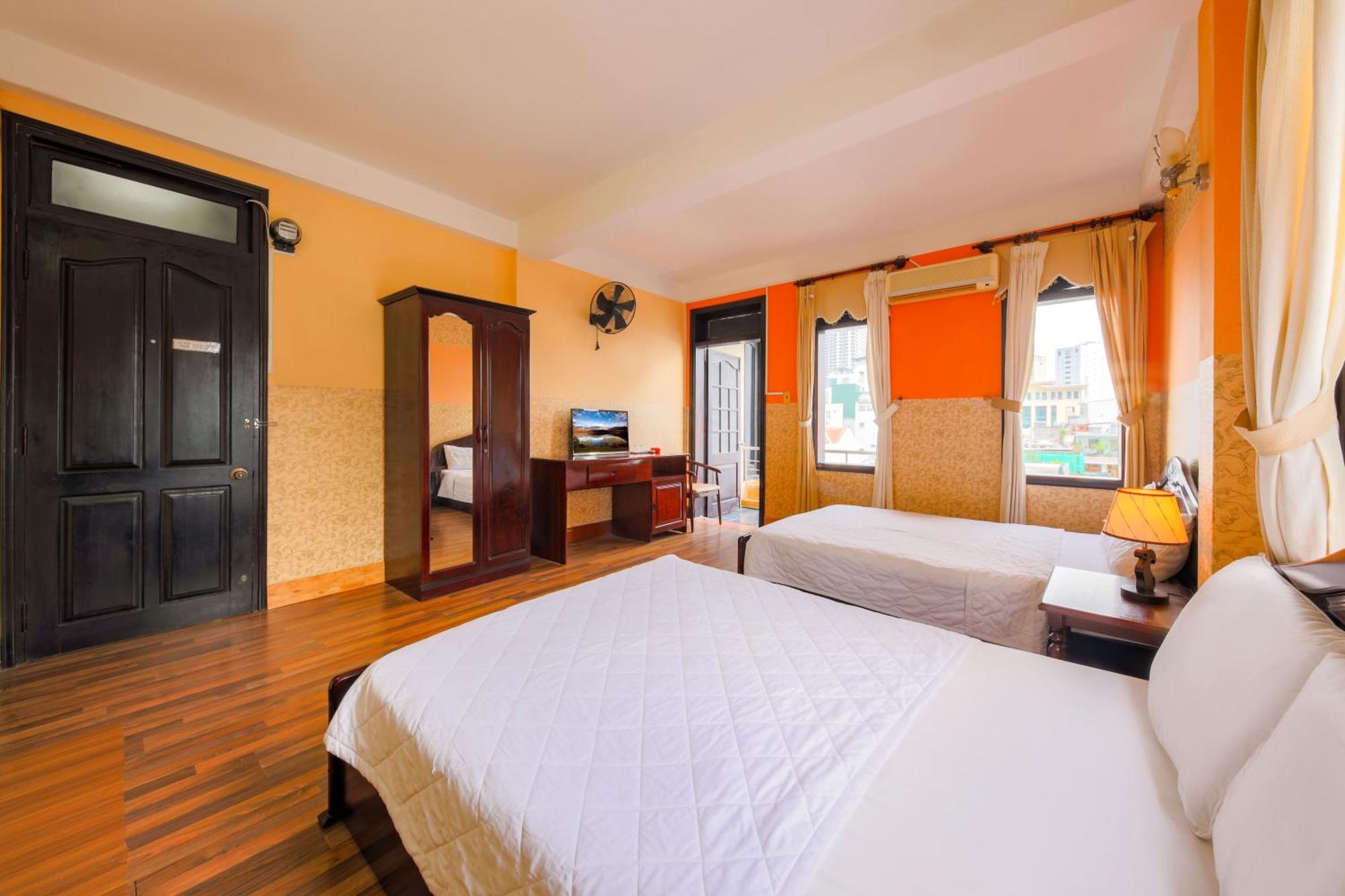 Ponys Hotel Нячанг Экстерьер фото
