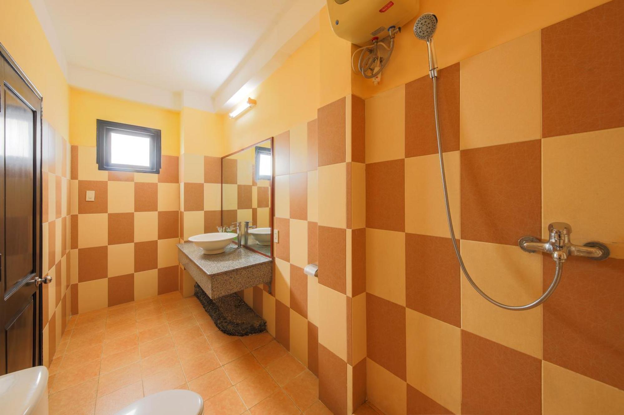 Ponys Hotel Нячанг Экстерьер фото