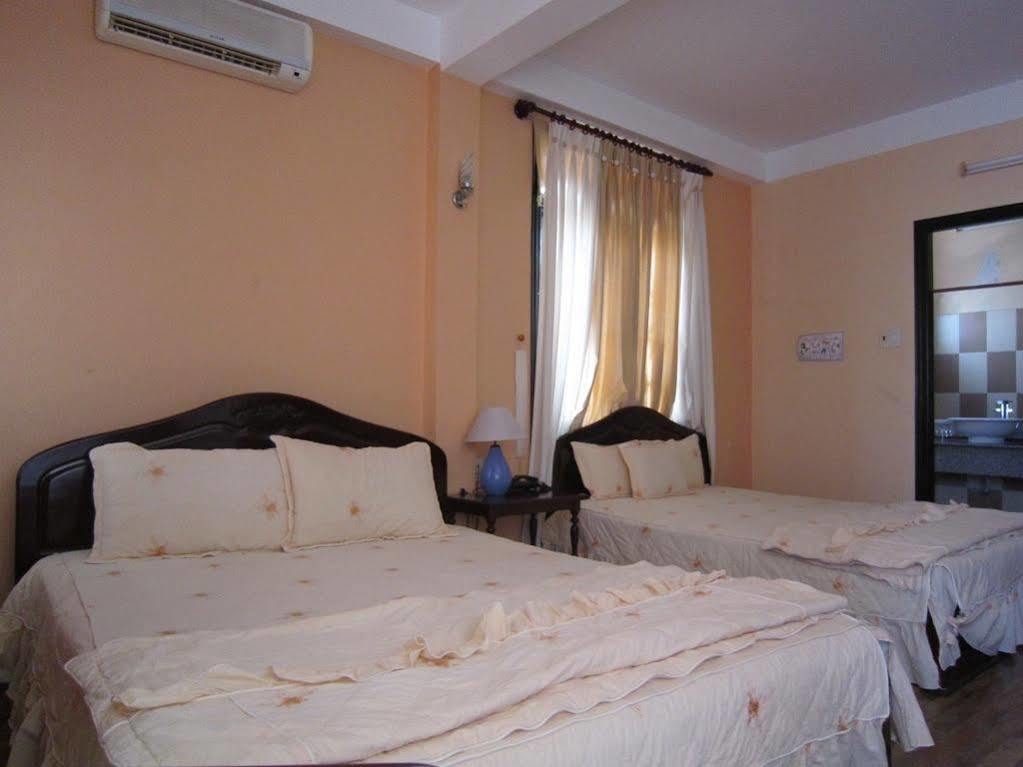 Ponys Hotel Нячанг Экстерьер фото
